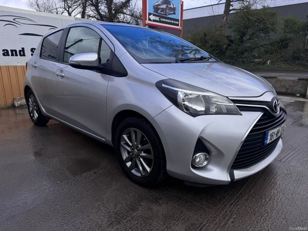 Toyota Yaris Hatchback, Petrol, 2016, Silver
