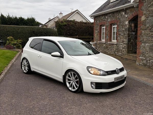 Volkswagen Golf Hatchback, Diesel, 2010, White