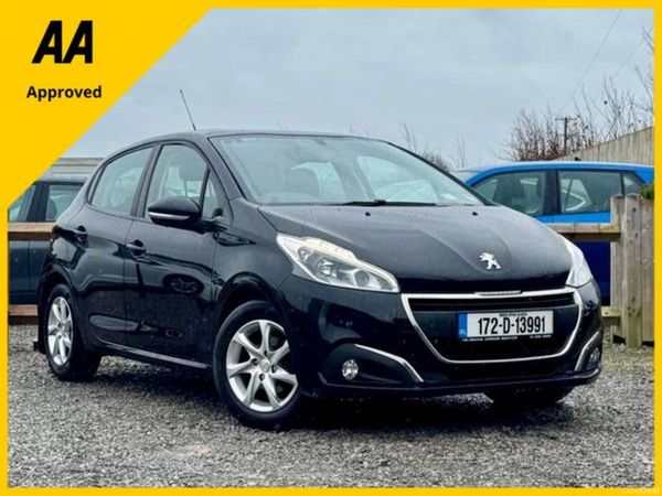 Peugeot 208 Hatchback, Petrol, 2017, Black