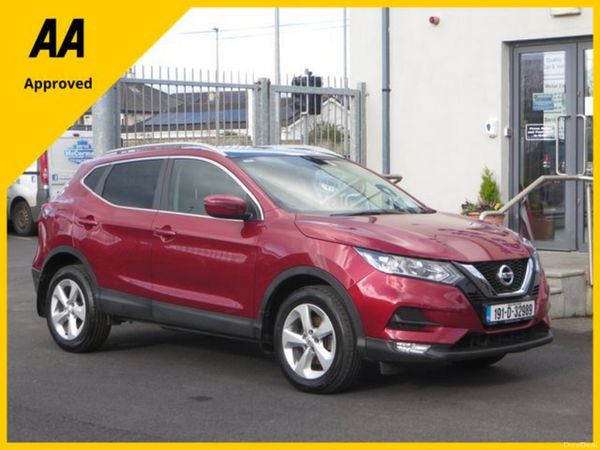 Nissan Qashqai MPV, Petrol, 2019, Red