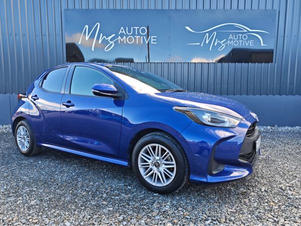 Toyota Yaris Hatchback, Petrol, 2022, Blue