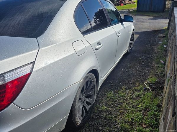 BMW 5-Series Saloon, Diesel, 2007, Silver
