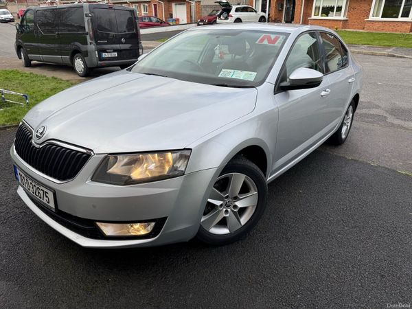 Skoda Octavia Saloon, Diesel, 2016, Silver