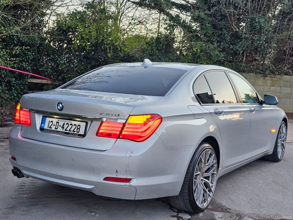 BMW 7-Series Saloon, Diesel, 2012, Silver