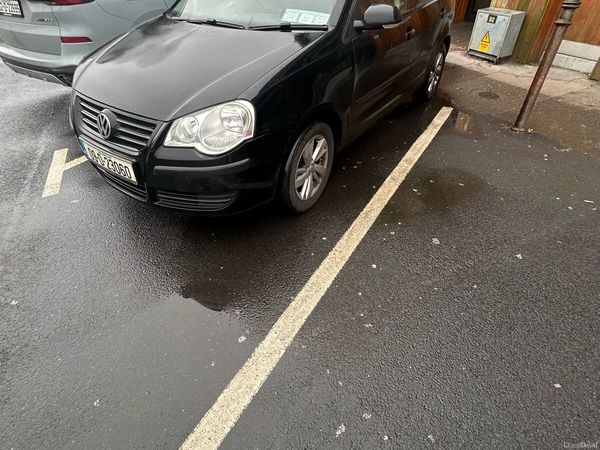 Volkswagen Polo Hatchback, Petrol, 2009, Black