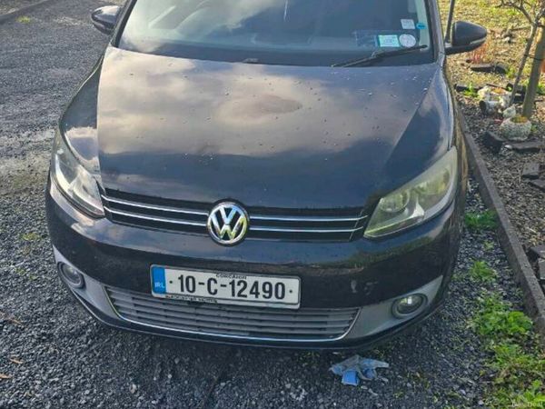 Volkswagen Touran MPV, Diesel, 2010, Black