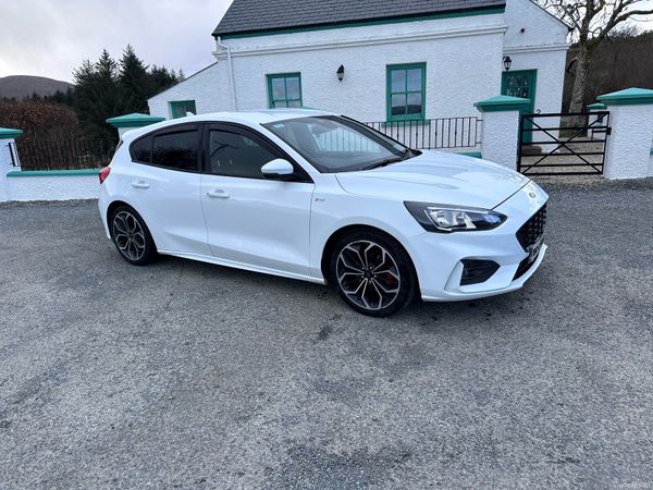 Ford Focus Hatchback, Diesel, 2019, White