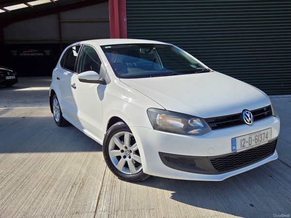 Volkswagen Polo Hatchback, Petrol, 2012, White