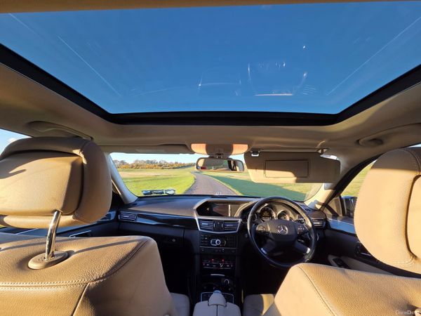 Mercedes-Benz E-Class Saloon, Diesel, 2012, Blue