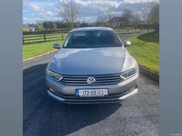 Volkswagen Passat Saloon, Diesel, 2017, Grey