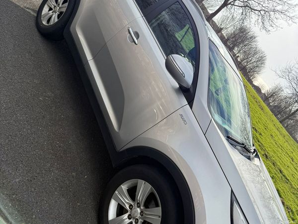 Kia Sportage SUV, Diesel, 2014, Silver