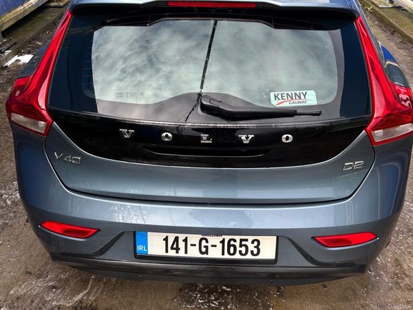 Volvo V40 Hatchback, Diesel, 2014, Blue