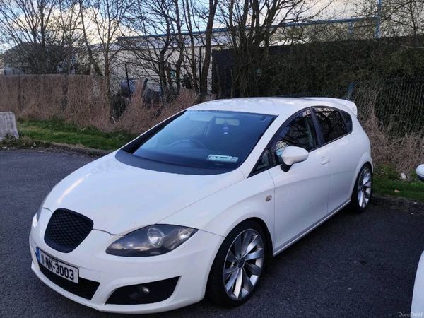 SEAT Leon Hatchback, Diesel, 2011, White