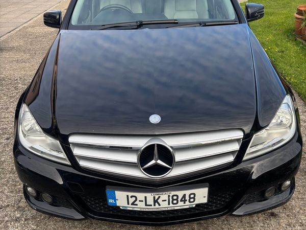 Mercedes-Benz C-Class Saloon, Diesel, 2012, Black