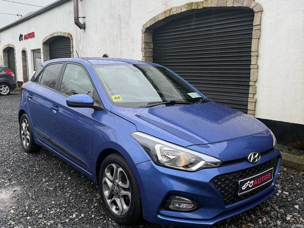 Hyundai i20 Hatchback, Petrol, 2020, Blue