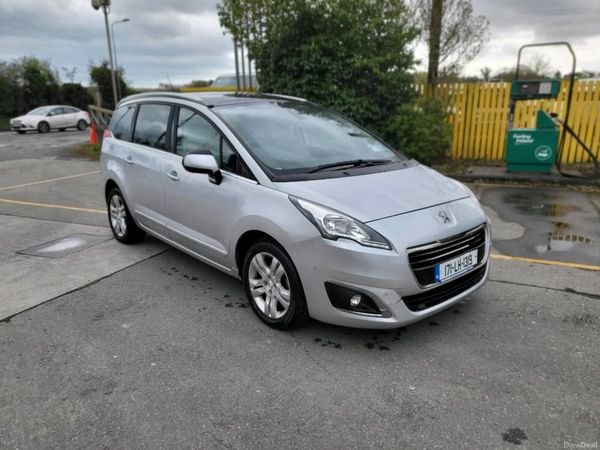 Peugeot 5008 MPV, Diesel, 2017, Grey