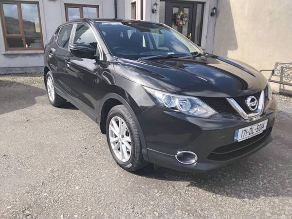 Nissan Qashqai SUV, Diesel, 2017, Black