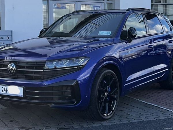 Volkswagen Touareg SUV, Petrol Plug-in Hybrid, 2024, Blue