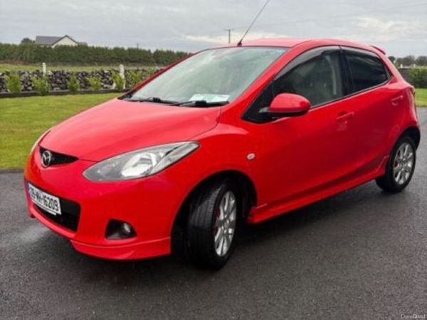 Mazda Demio MPV, Petrol, 2009, Red