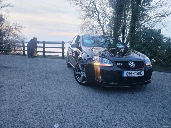 Volkswagen Golf Hatchback, Petrol, 2009, Black