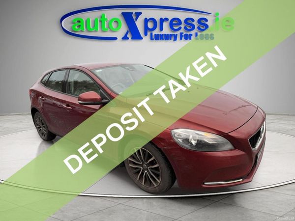 Volvo V40 Hatchback, Diesel, 2016, Red