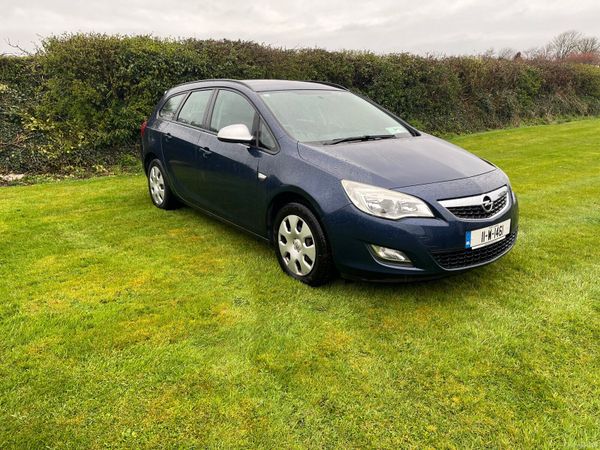 Opel Astra Estate, Petrol, 2011, Blue