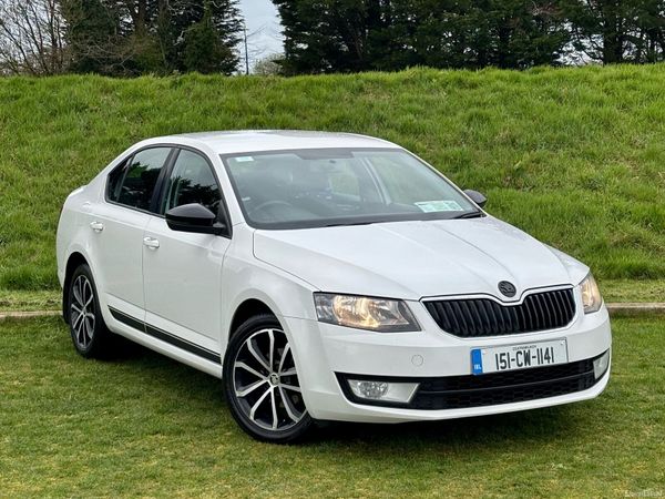 Skoda Octavia Saloon, Diesel, 2015, White