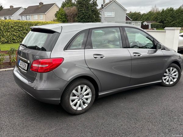 Mercedes-Benz B-Class MPV, Diesel, 2014, Grey