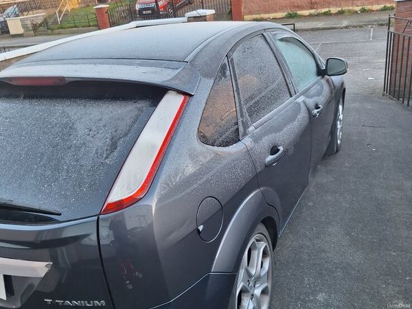 Ford Focus Hatchback, Diesel, 2009, Grey