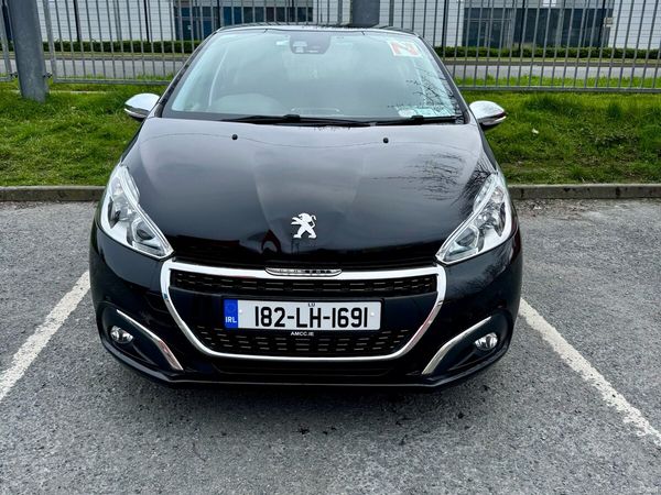 Peugeot 208 Hatchback, Petrol, 2018, Black