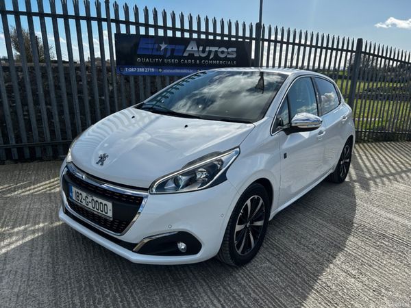 Peugeot 208 Hatchback, Petrol, 2018, White