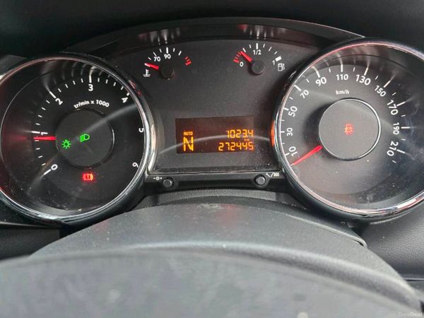 Peugeot 3008 MPV, Diesel, 2011, Grey