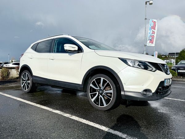 Nissan Qashqai Hatchback, Diesel, 2014, White