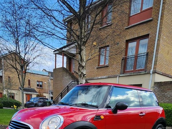 Mini One Hatchback, Diesel, 2012, Red