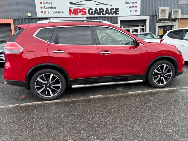 Nissan X-Trail SUV, Diesel, 2015, Red