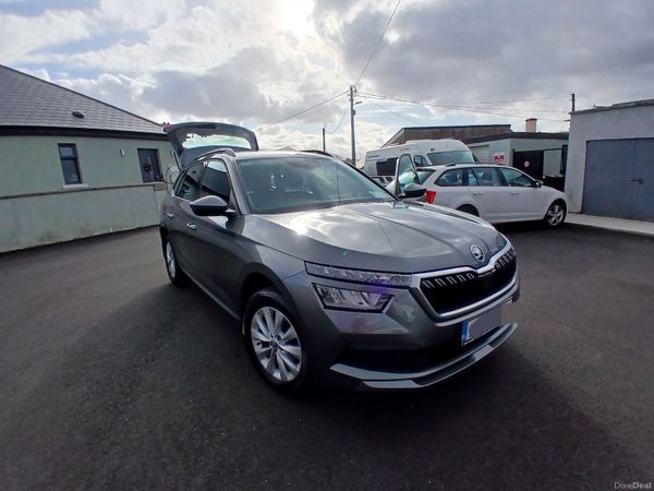 Skoda Kamiq Hatchback, Petrol, 2022, Grey