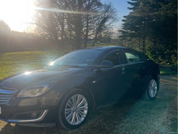 Vauxhall Insignia Hatchback, Diesel, 2015, Black