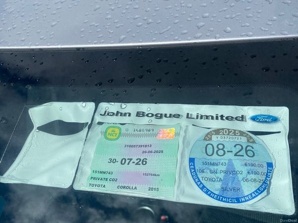 Toyota Corolla Saloon, Diesel, 2015, Silver