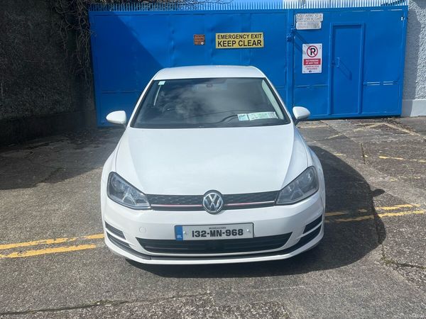 Volkswagen Golf Hatchback, Diesel, 2013, White