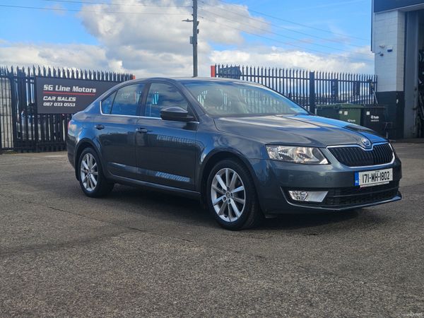 Skoda Octavia Saloon, Petrol, 2017, Grey