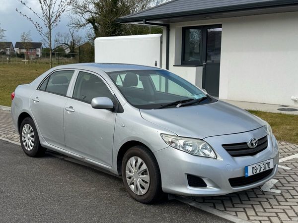 Toyota Corolla Saloon, Petrol, 2008, Silver