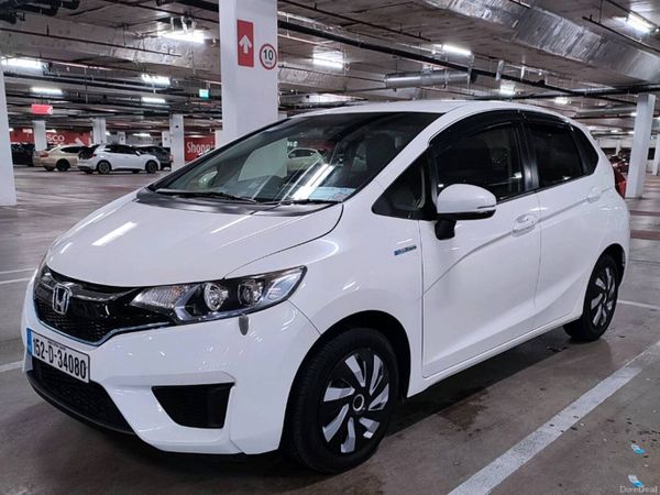 Honda Fit Hatchback, Petrol Hybrid, 2015, White