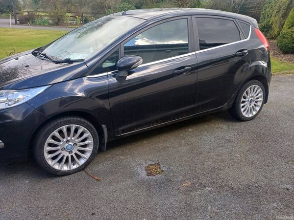 Ford Fiesta Hatchback, Diesel, 2011, Black
