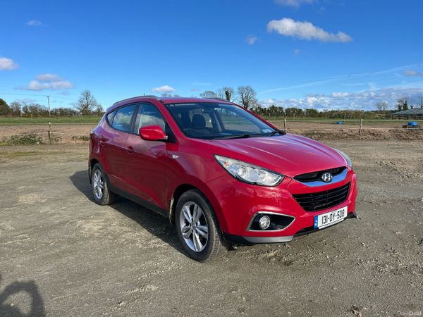 Hyundai ix35 SUV, Diesel, 2013, Red