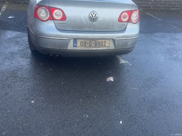 Volkswagen Passat Saloon, Diesel, 2008, Blue