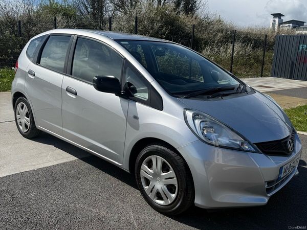 Honda Jazz Hatchback, Petrol, 2014, Grey