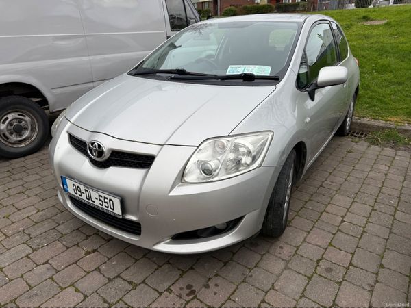 Toyota Auris Hatchback, Petrol, 2009, Silver