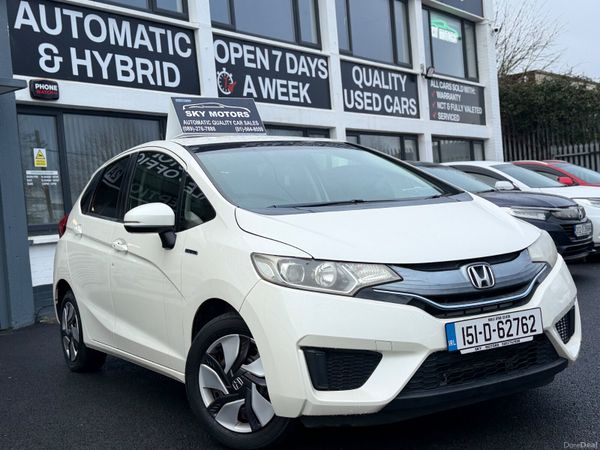 Honda Fit Hatchback, Petrol Hybrid, 2015, White
