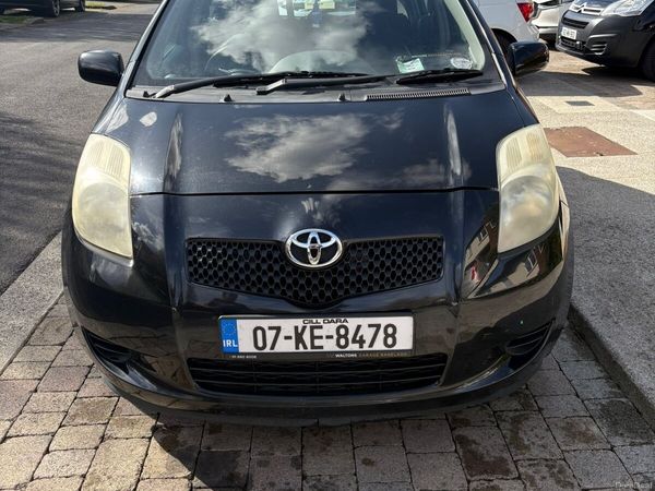 Toyota Yaris Hatchback, Petrol, 2007, Black