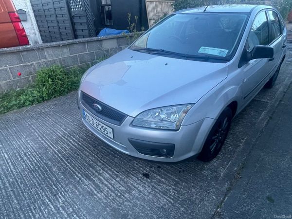 Ford Focus Hatchback, Petrol, 2005, Silver